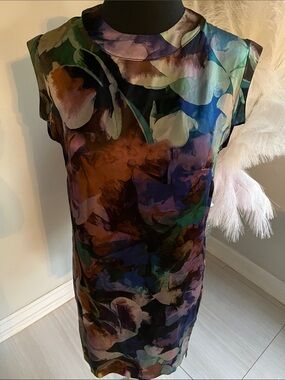 Sleeveless Floral Midi Dress in Multi-Color